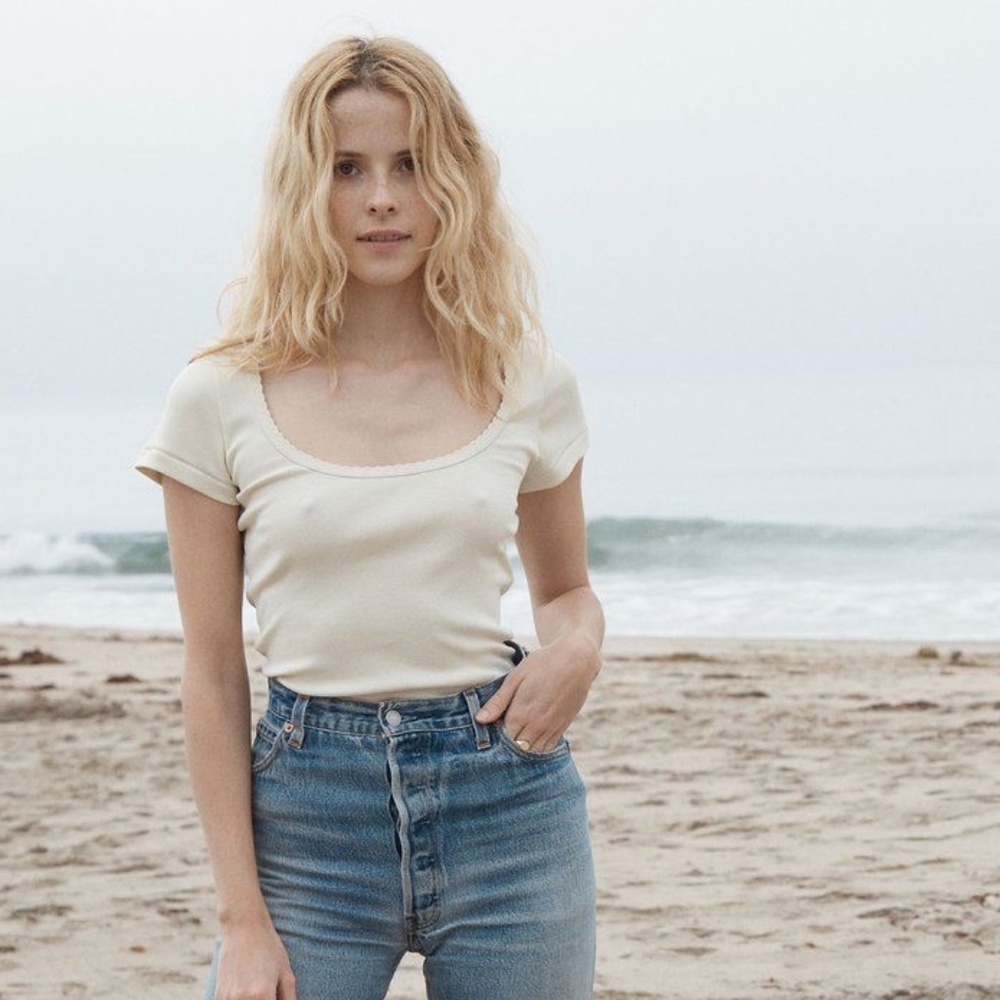 EUC Doen Brigitte Tee Nutmilk XS